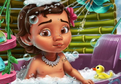 Игра Ванна для Малышки Моаны